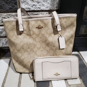Authentic Coach Purse and Wallet